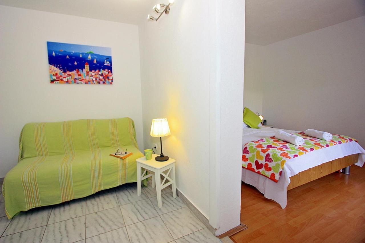Omo 1 Appartement Supetar